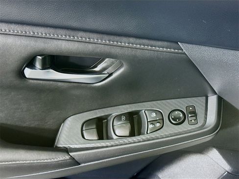 Certified 2025 Nissan Sentra SV w/ Lighting Package image 23