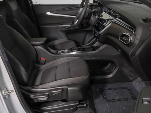 Used 2023 Chevrolet Bolt EUV LT w/ Comfort Package FWD image 44