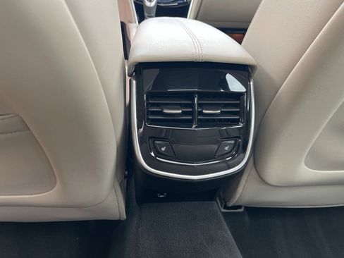 Used 2018 Cadillac XTS Luxury w/ Driver Awareness Package image 27