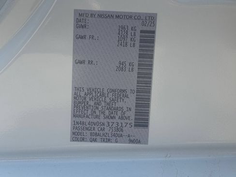 Used 2025 Nissan Altima 2.5 SV FWD image 27