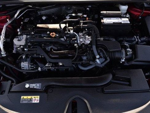 Used 2025 Toyota Corolla LE image 21