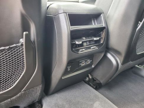 Used 2023 Jeep Grand Cherokee Altitude AWD/4WD image 28