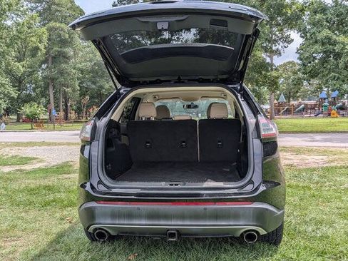 Used 2018 Ford Edge SEL w/ Class II Trailer Tow Package FWD image 30