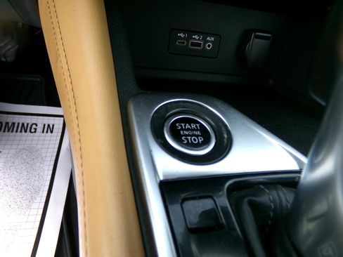 Used 2020 Nissan Sentra SV w/ SV Premium Package image 21