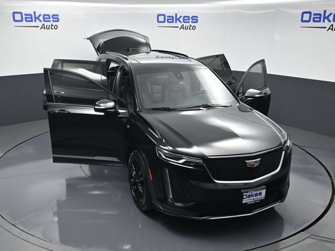 Used 2023 Cadillac XT6 Sport w/ Technology Package AWD/4WD image 60
