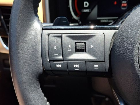 Certified 2023 Nissan Rogue Platinum AWD/4WD image 25
