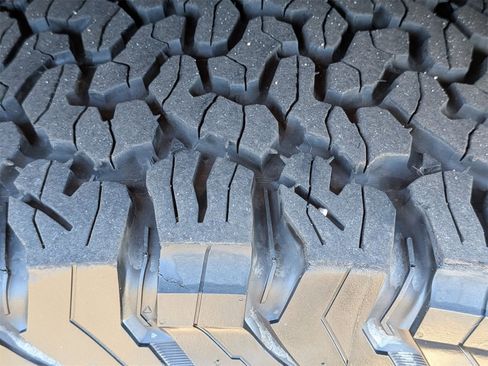 Used 2022 Ford Bronco Badlands image 11