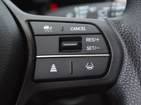 Used 2023 Honda HR-V LX image 28