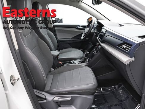 Used 2024 Volkswagen Taos SE FWD image 22