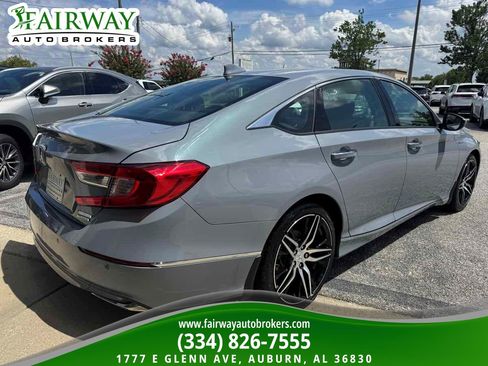 Used 2021 Honda Accord Touring image 6
