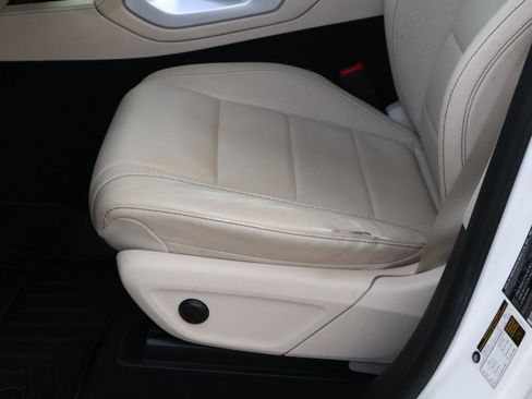 Used 2022 Mercedes-Benz GLE 350 w/ Premium Package image 15