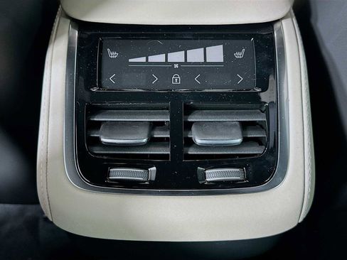 New 2026 Volvo XC90 B5 Core image 24