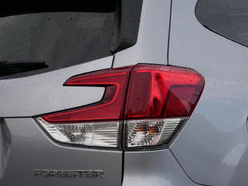 Certified 2024 Subaru Forester Premium AWD/4WD image 17