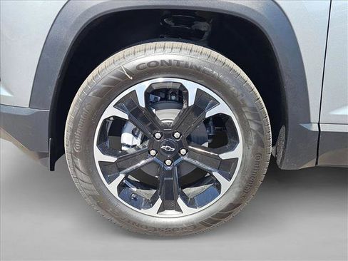 New 2026 Chevrolet Equinox LT w/ Convenience Package II FWD image 10