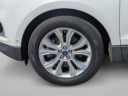 Used 2020 Ford Edge Titanium w/ Equipment Group 301A image 22