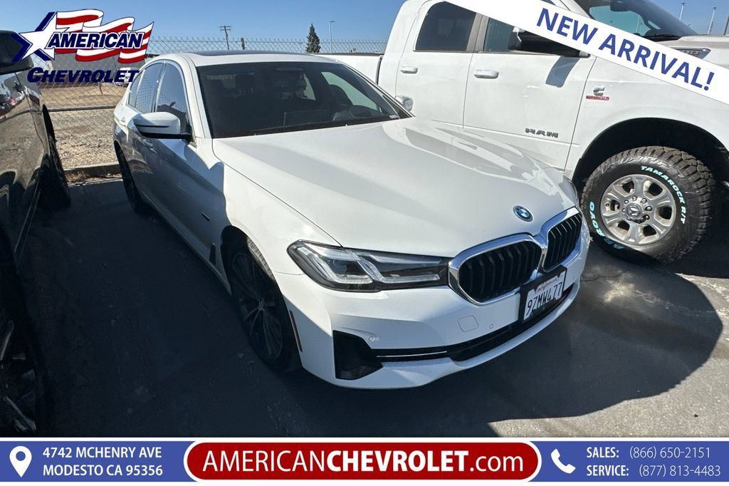 Used 2023 BMW 530e w/ Premium Package RWD image 1