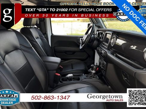 Used 2021 Jeep Wrangler Unlimited Sahara AWD/4WD image 19