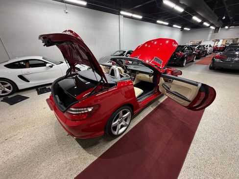 Used 2012 Mercedes-Benz SLK 250 image 41