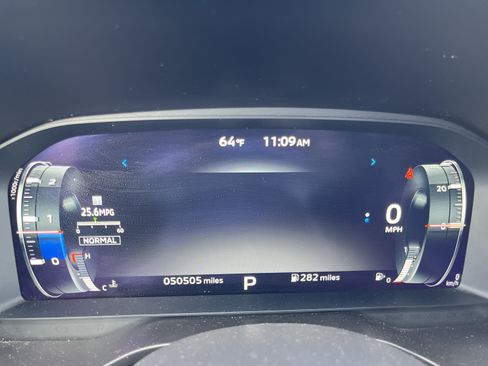Used 2024 Mitsubishi Outlander Ralliart AWD/4WD image 22