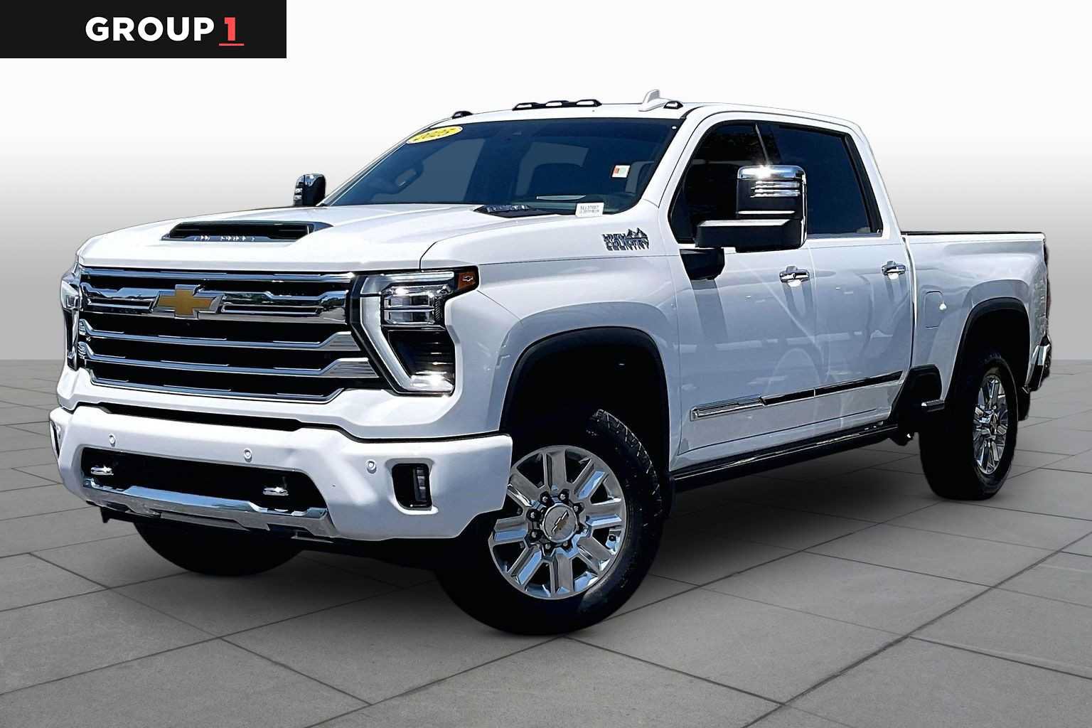 Used 2025 Chevrolet Silverado 2500 High Country w/ High Country Premium Package AWD/4WD image 1