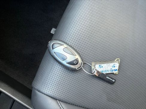 Used 2025 Hyundai Santa Fe SEL image 21