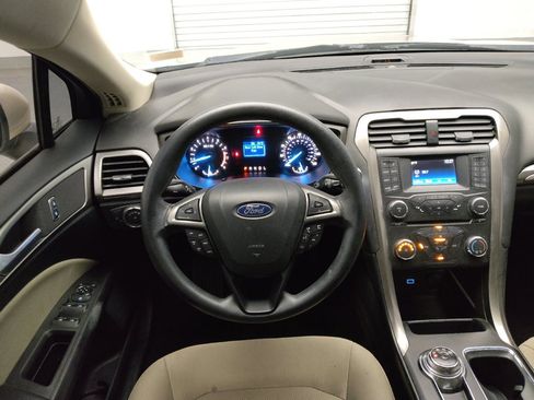 Used 2018 Ford Fusion S FWD image 22