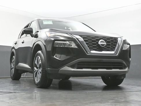 Used 2023 Nissan Rogue SV image 51