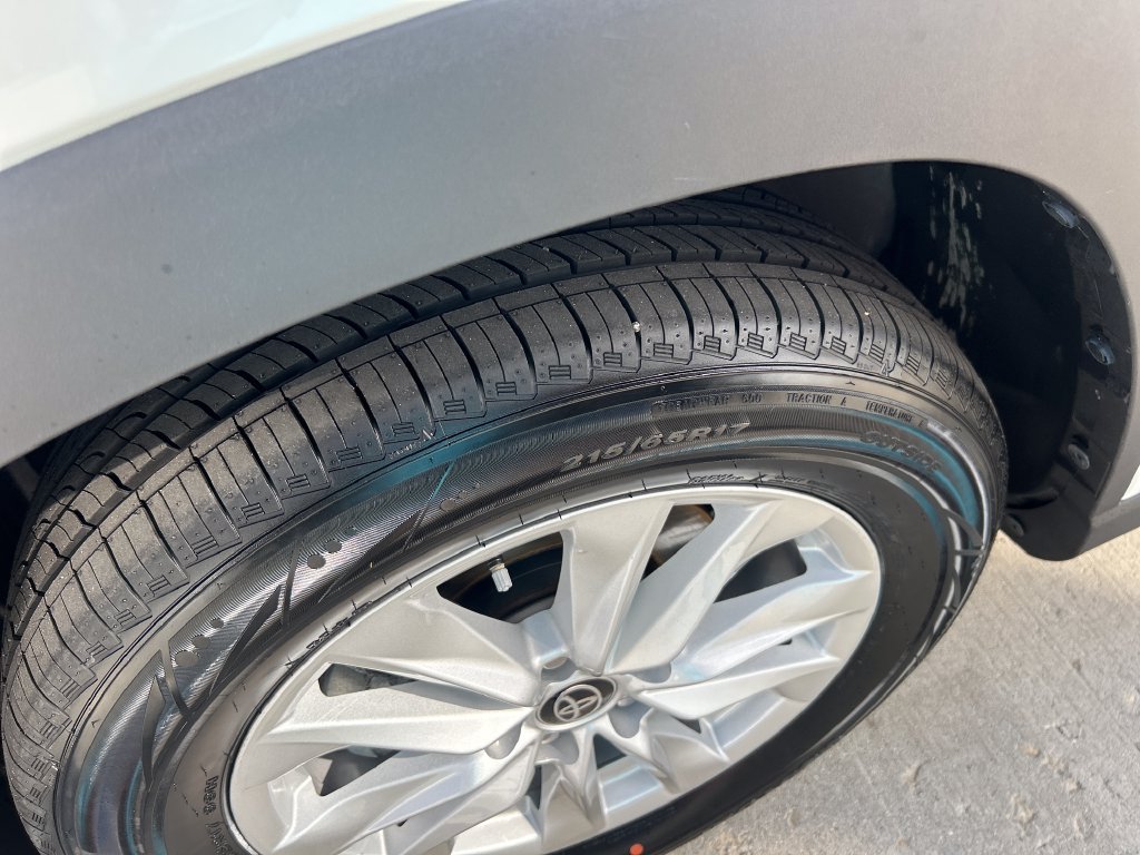Certified 2022 Toyota Corolla Cross LE AWD/4WD image 22