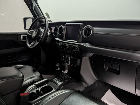 Used 2022 Jeep Wrangler Unlimited Sahara w/ LED Lighting Group image 21