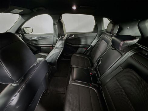 Used 2025 Ford Escape ST-Line image 11