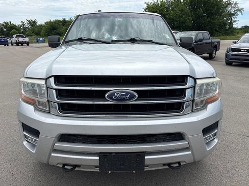 Used 2016 Ford Expedition EL XLT w/ Equipment Group 202A AWD/4WD image 17