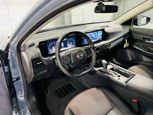 New 2026 Nissan Sentra SR w/ Floor Mat Package FWD image 20