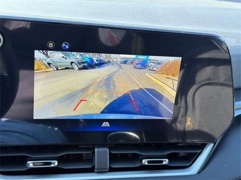 Used 2025 Chevrolet Equinox LT image 24