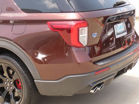 Used 2020 Ford Explorer ST w/ ST Street Pack AWD/4WD image 15