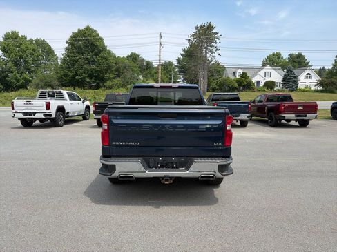 Used 2021 Chevrolet Silverado 1500 LTZ w/ Z71 Off-Road Package AWD/4WD image 3