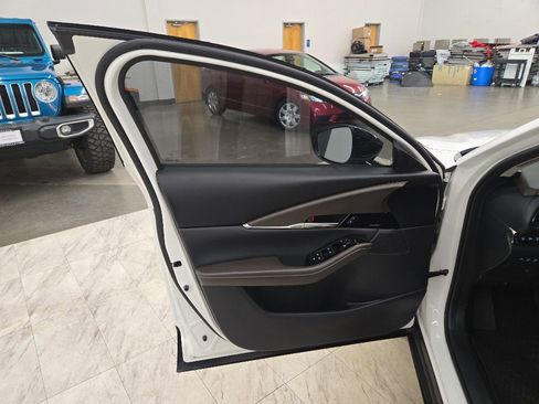 Used 2025 MAZDA CX-30 2.5 Turbo w/ Premium Plus Pkg image 21