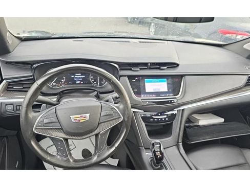 Certified 2023 Cadillac XT5 Sportv image 8