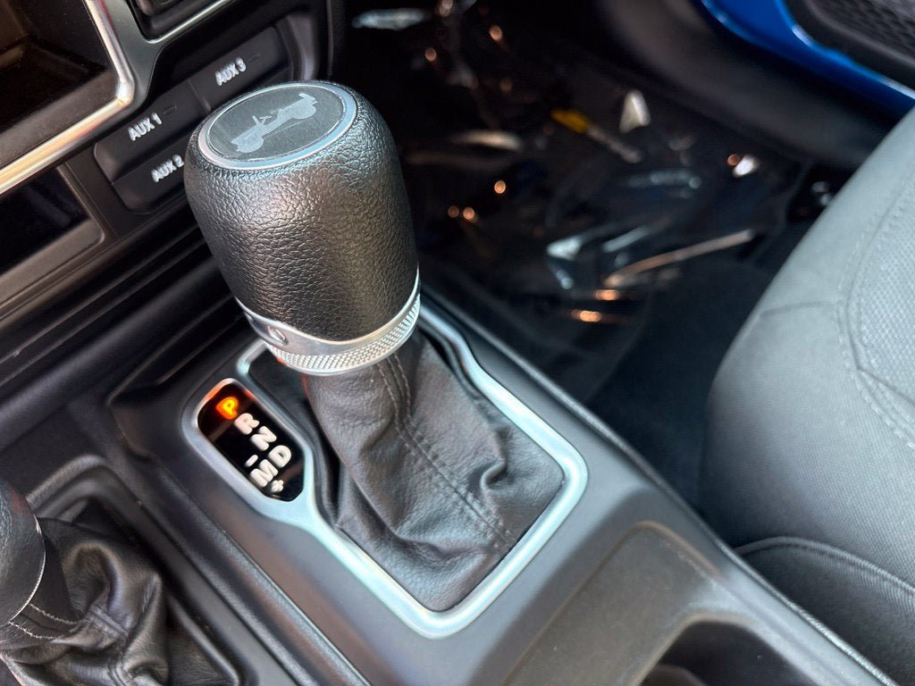 Used 2023 Jeep Wrangler Unlimited Sport AWD/4WD image 23