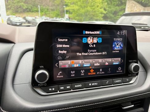 Used 2023 Nissan Rogue SV AWD/4WD image 19