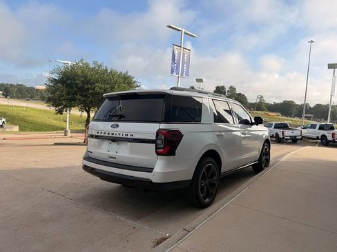 Used 2024 Ford Expedition Limited RWD image 7