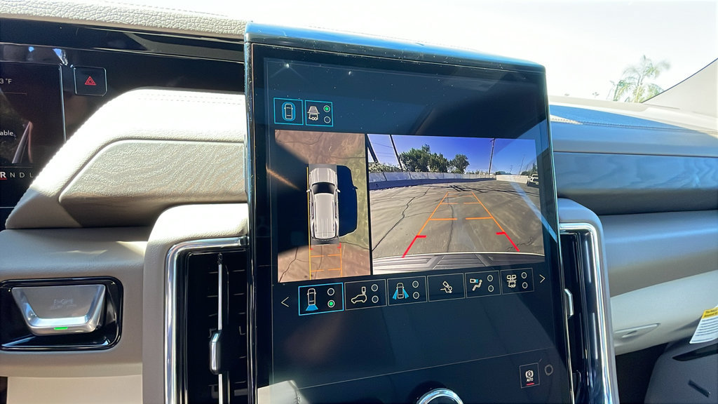 New 2026 GMC Yukon Denali w/ Denali Reserve Package AWD/4WD image 21