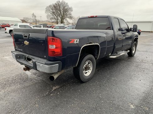Used 2007 Chevrolet Silverado 2500 LT w/ 1LT Convenience Package image 7