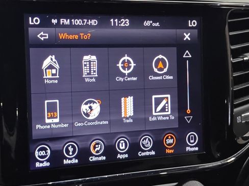 Used 2019 Jeep Grand Cherokee Altitude AWD/4WD image 33