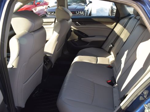 Used 2018 Honda Accord EX-L image 8