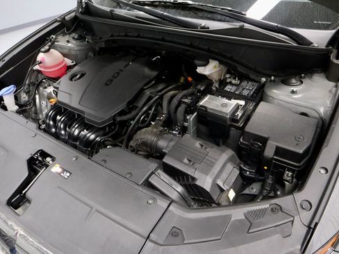 Certified 2024 Hyundai Tucson Limited AWD/4WD image 18