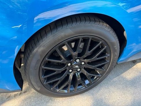 Used 2022 Ford Mustang GT Premium w/ GT Performance Package RWD image 13