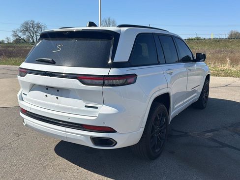 Used 2023 Jeep Grand Cherokee 30th Anniversary AWD/4WD image 6