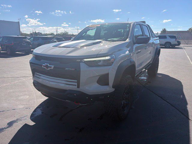 Certified 2026 Chevrolet Colorado ZR2 w/ Midnight Edition AWD/4WD image 2