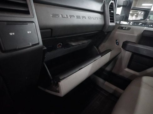 Used 2021 Ford F250 XL w/ Power Equipment Group RWD image 25