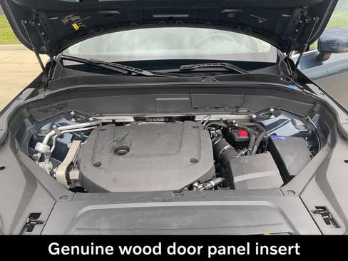 Used 2023 Volvo XC90 B6 Plus w/ Protection Package image 33